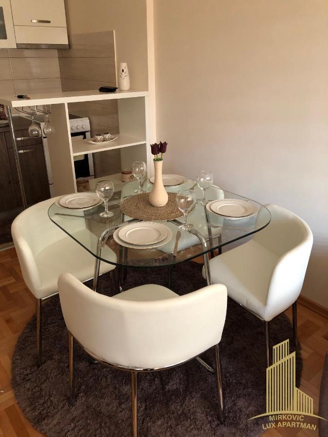 Mirkovic Lux Apartman Nis Exterior photo