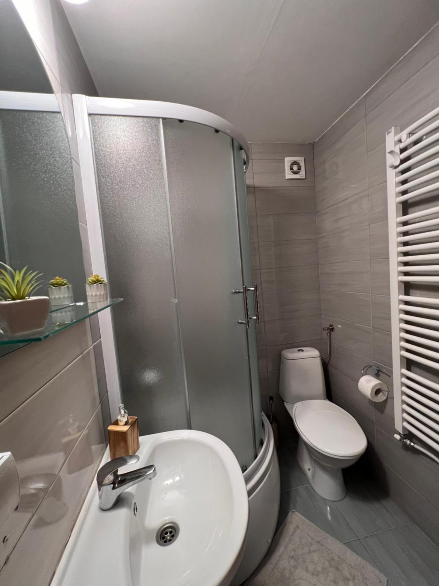 Mirkovic Lux Apartman Nis Exterior photo