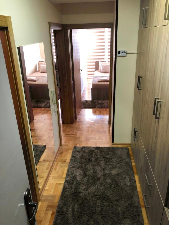 Mirkovic Lux Apartman Nis Exterior photo